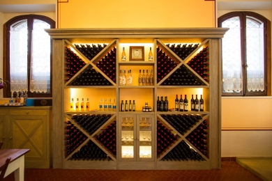 Degustazioni vini toscani in cantina a Castiglion Fiorentino, Arezzo