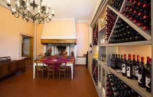 Degustazioni di vini toscani in cantina a Castiglion Fiorentino, Arezzo